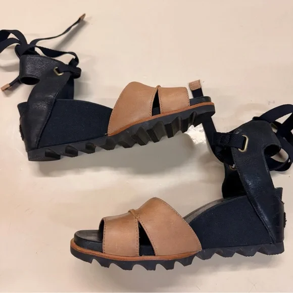 Sorel Joanie Wrap Wedge Leather Sandals - Picture 5 of 16